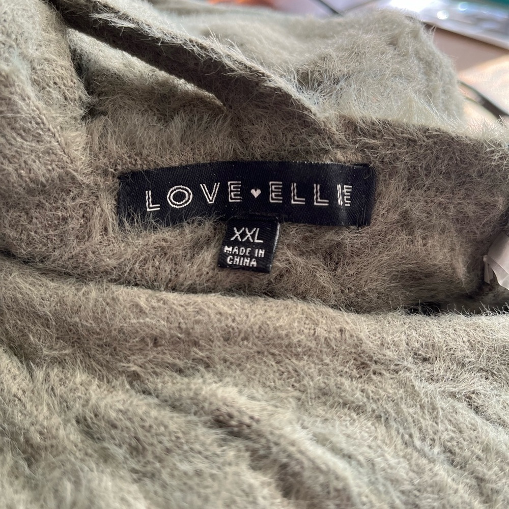 Open Back Sweater - Picture 7 of 8